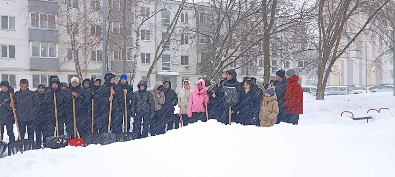 Школьники и студенты привели в порядок городские парки и скверы