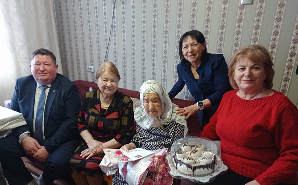 Ветеран 95 яшьлек юбилеен каршылый
