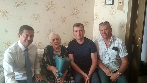 Ветеран 90 яшьлек юбилеен билгеләп үтә