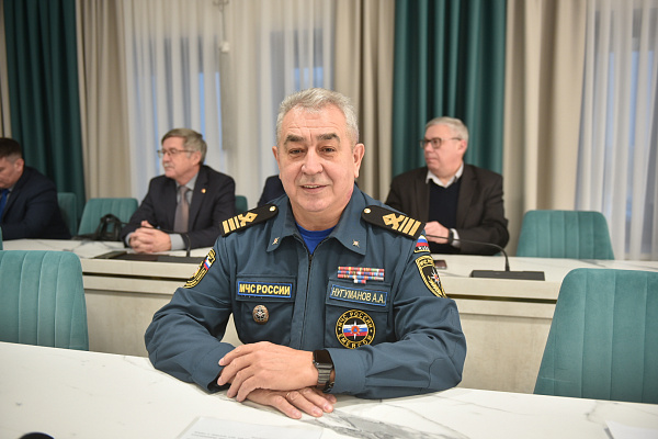Челнинцев предупреждают об опасности выхода на лед