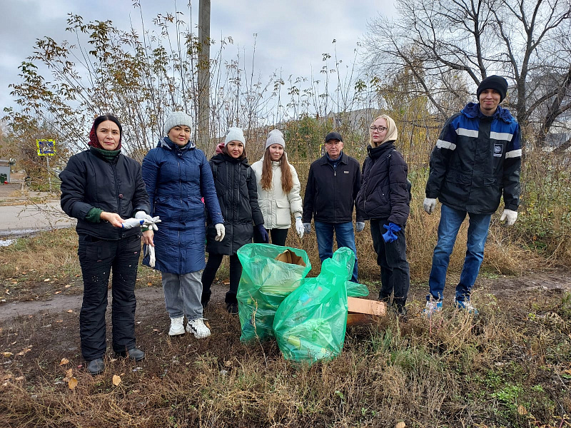 В автограде прошла традиционная уборка территории