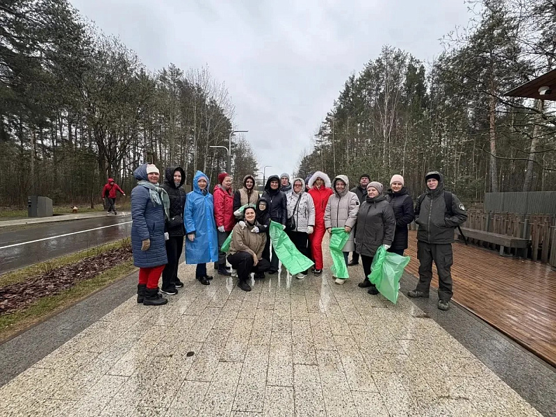 В Набережных Челнах высажено 300 деревьев