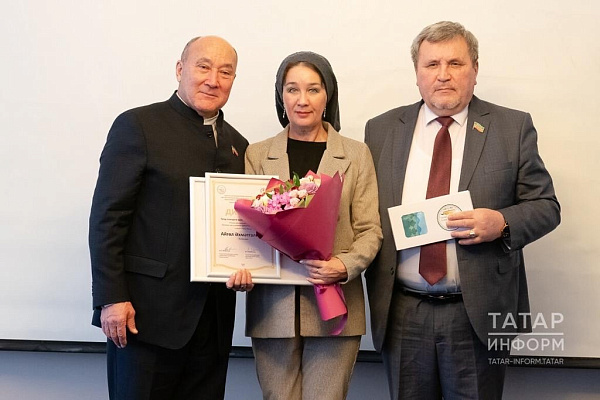 Челнинка стала победительницей конкурса литературных произведений на татарском языке