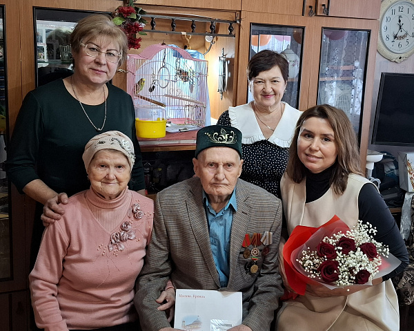 Ветеран 95 яшьлек юбилеен каршылый