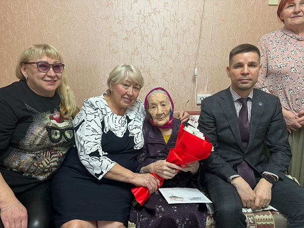 Ветеран отмечает 95-летний юбилей