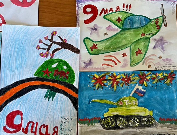 Комсомол районында рәсемнәр бәйгесе узды