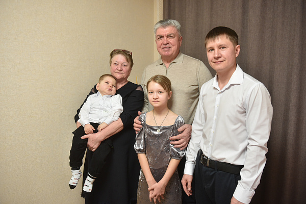 Наиль Магдеев посетил семью Мухаметовых
