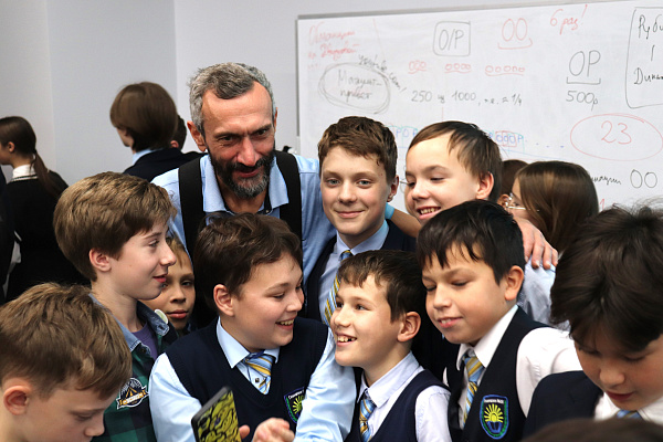 Профессор Алексей Савватеев провел лекцию в НГПУ