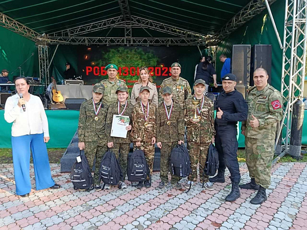 Чаллыда яшүсмерләрнең «Робинзон» хәрби-патриотик слеты булды