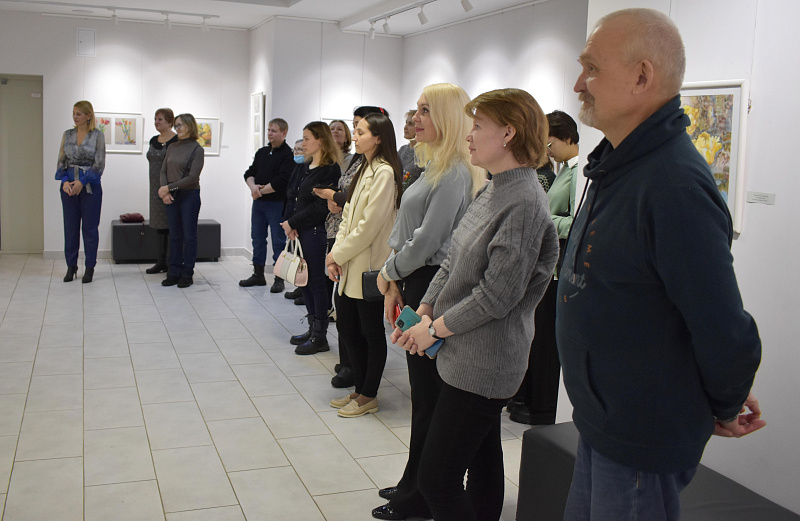 Челнинская преподавательница открыла персональную выставку