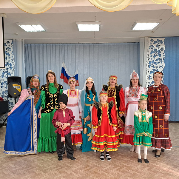 Балалар халык уеннары фестивалендә катнаштылар