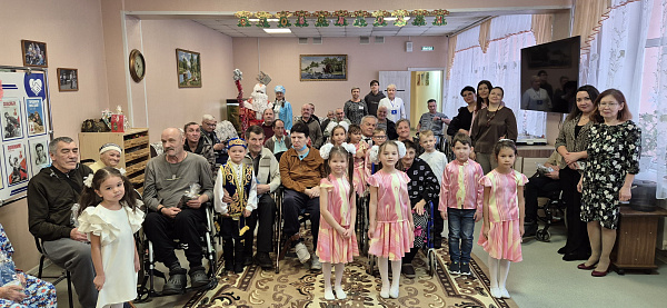 Новогоднее чудо от детского сада «Уенчык»