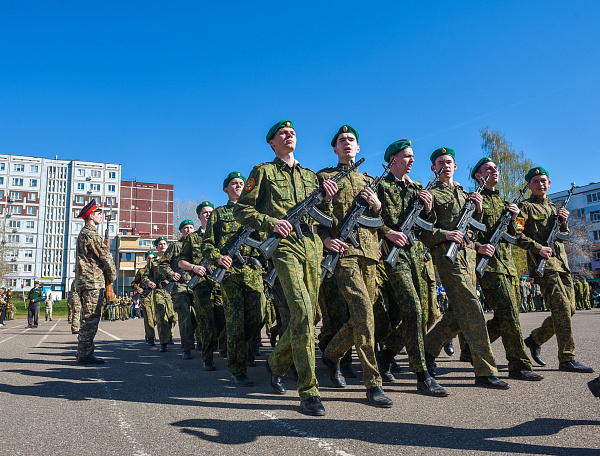 Челнинцы готовятся к параду Победы