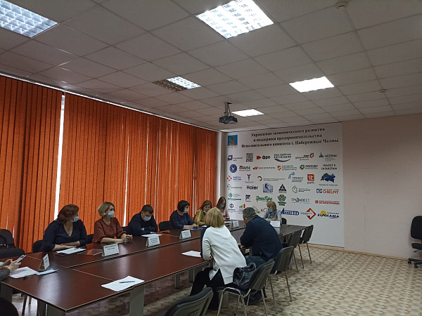 Предприятие җитәкчеләренә хезмәт хакын күтәрергә тәкъдим ителде