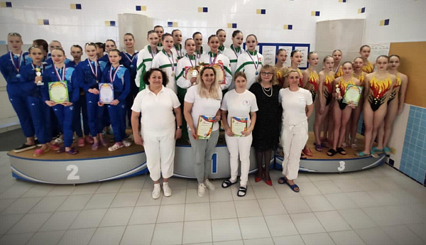 Челнинские спортсмены выиграли медали на всероссийских соревнованиях по синхронному плаванию