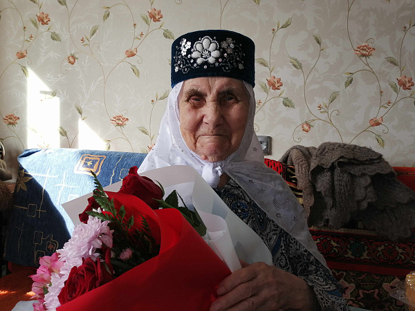 Ветеран Великой Отечественной войны отмечает 100-летний юбилей