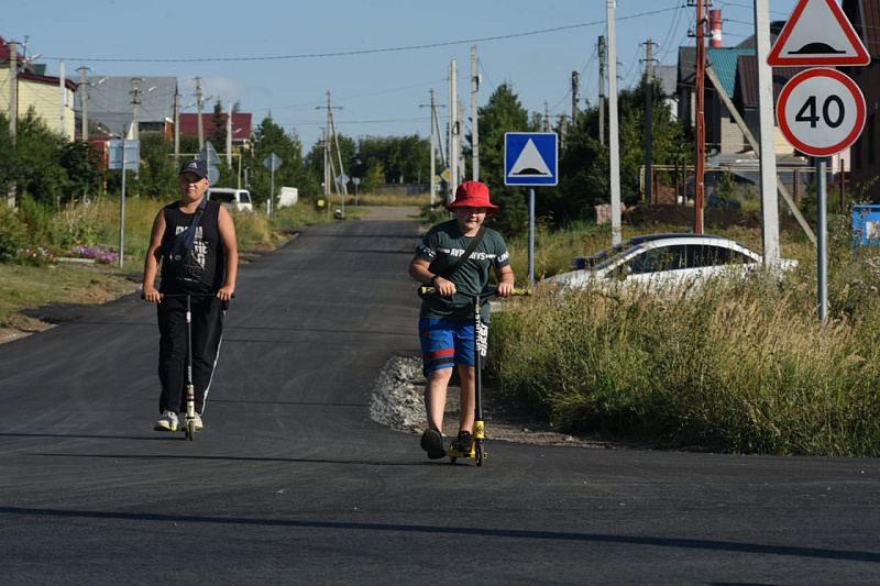 В поселке Суар обновлена треть дорог