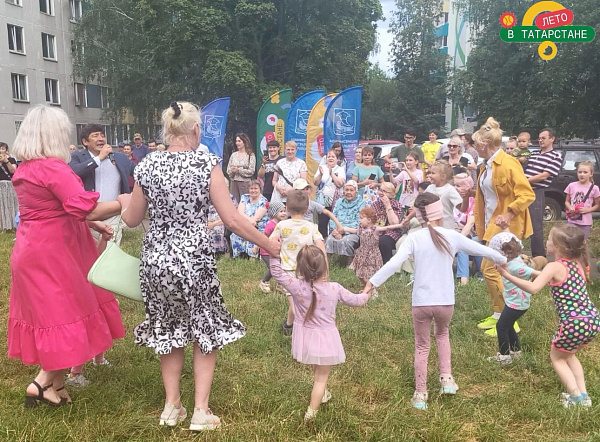 Праздник объединяет: в 18 комплексе провели День соседа