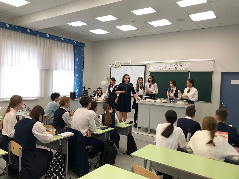 По инициативе мэра города Наиля Магдеева лучшим образовательным организациям выделен трехмиллионный грант