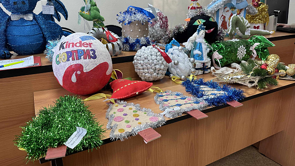 В Челнах подвели итоги конкурса “Новогодняя игрушка”