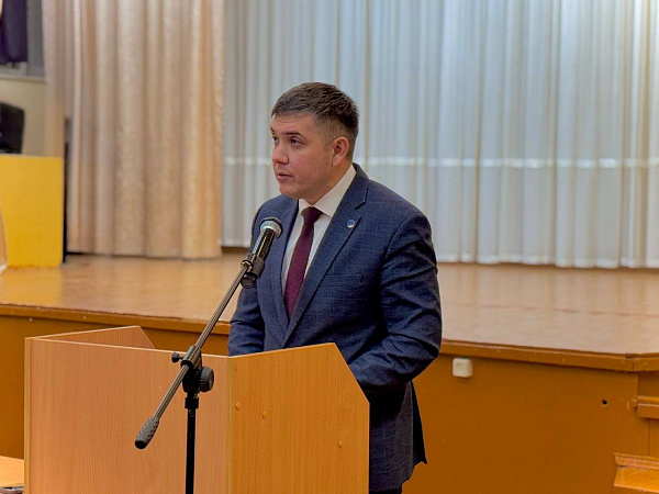Халык белән очрашулар дәвам итә