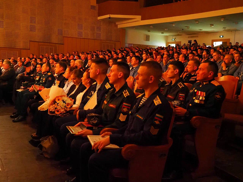Наиль Магдеев навестил раненых бойцов в Военно‑медицинской академии имени Кирова