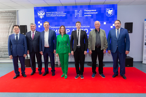 Яр Чаллыда алдынгы инженер мәктәбе ачылды