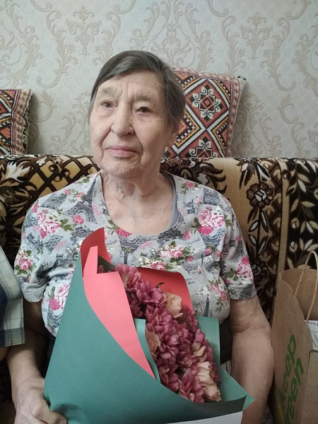 Ветеранны 90 яшьлек юбилее белән котладылар