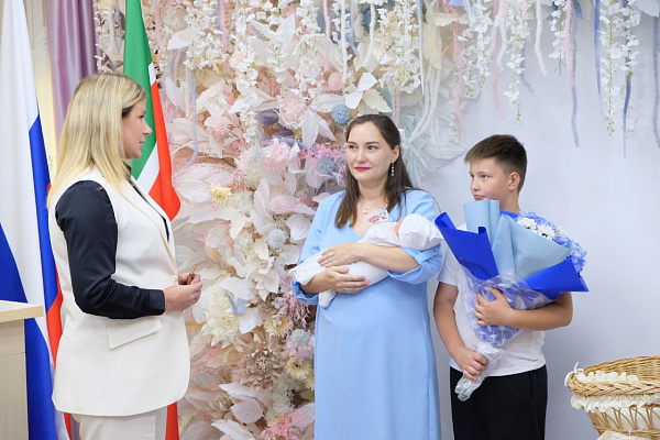 Хәрбиләрнең гаиләләрендә сабыйлар туды