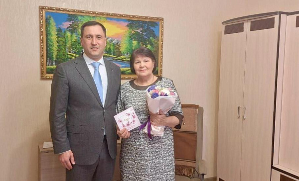 Чаллыда махсус хәрби операциядә һәлак булган хәрби хезмәткәрләрнең әниләрен котладылар