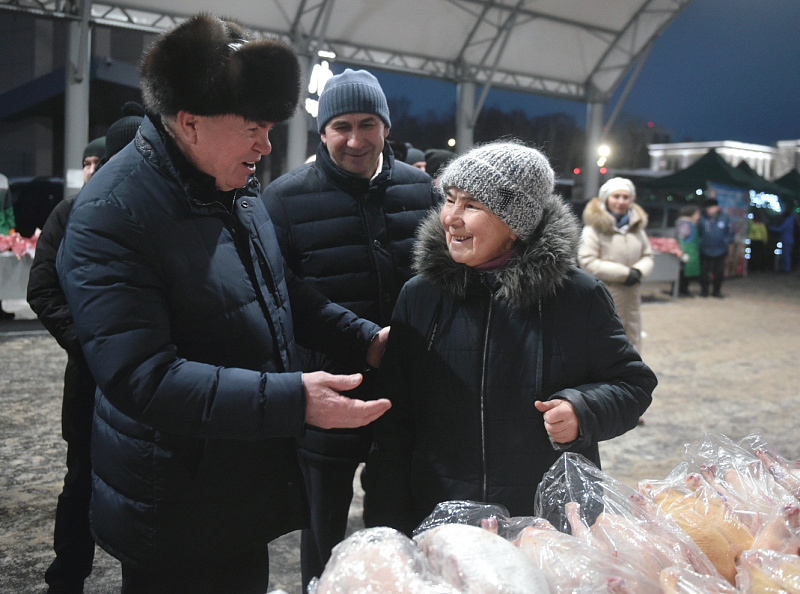 Наиль Магдеев посетил сельскохозяйственную ярмарку