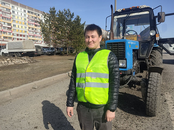 В Набережных Челнах проходит ямочный ремонт