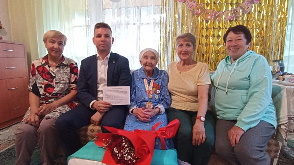 Ветеран 95 яшьлек юбилеен каршылый