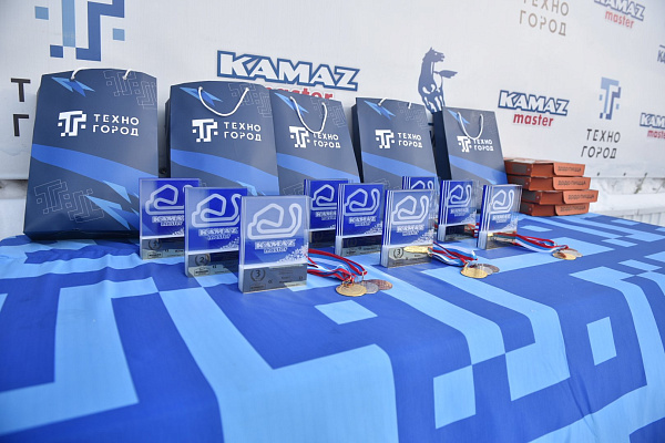 Кубок команды "КАМАЗ-мастер" разыгрывают в Набережных Челнах